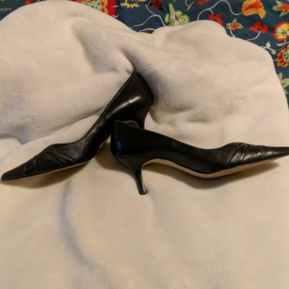Anne Klein "Maheron" black heels - Picture 3 of 8